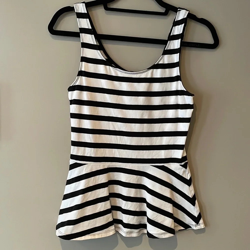Express Black White Striped Peplum Tank Top Small Stretch Sleeveless Zip Back